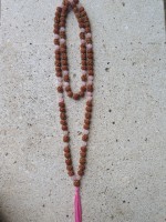 Бусы Рудракша и Розовый кварц " Медитация Высшей Любви "